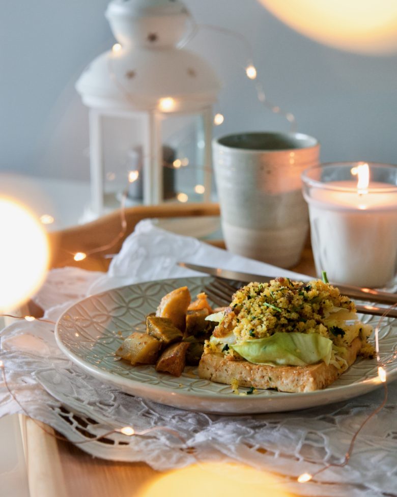 christmas-tofu-with-migas-cabbage-and-corn-bread-tofu-com-migas-batata-doce-5